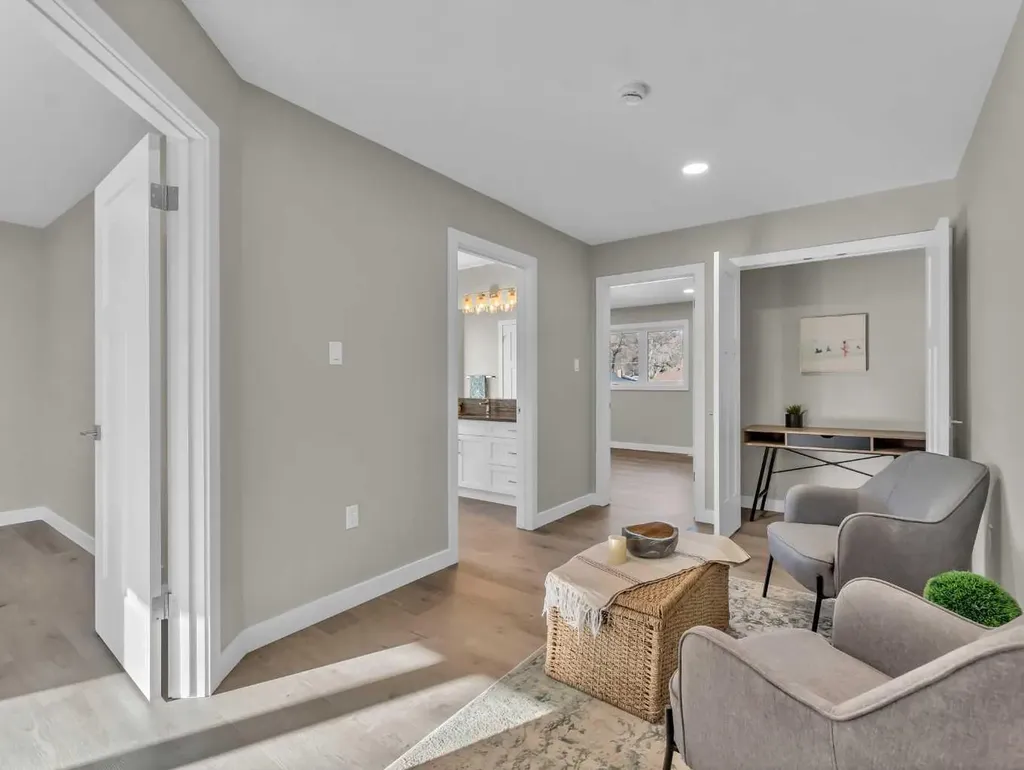 216 2 Street NW Medicine Hat AB T1A6J5