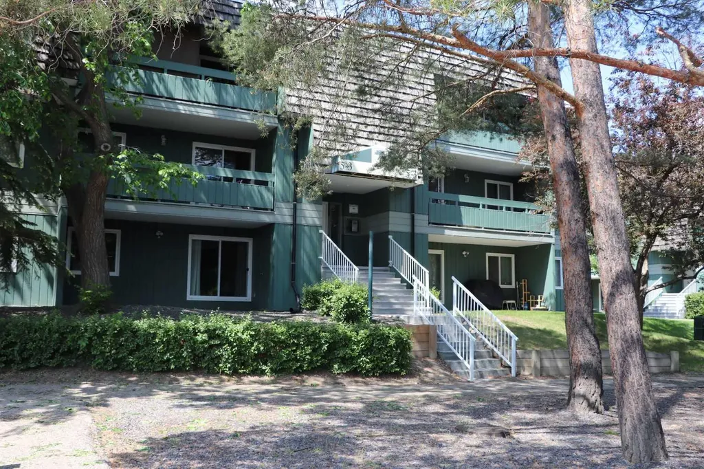 315 Southampton Drive SW Calgary AB T2W2T6