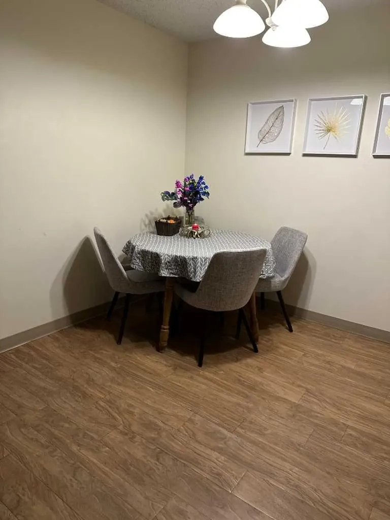 315 Southampton Drive SW Calgary AB T2W2T6
