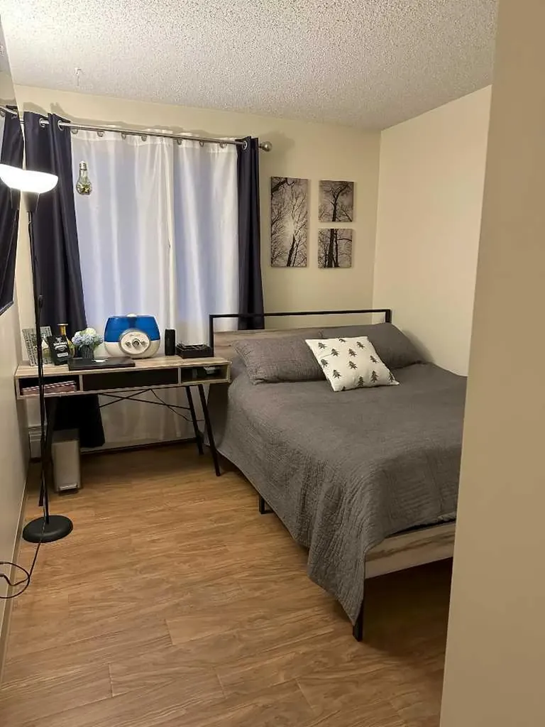 315 Southampton Drive SW Calgary AB T2W2T6