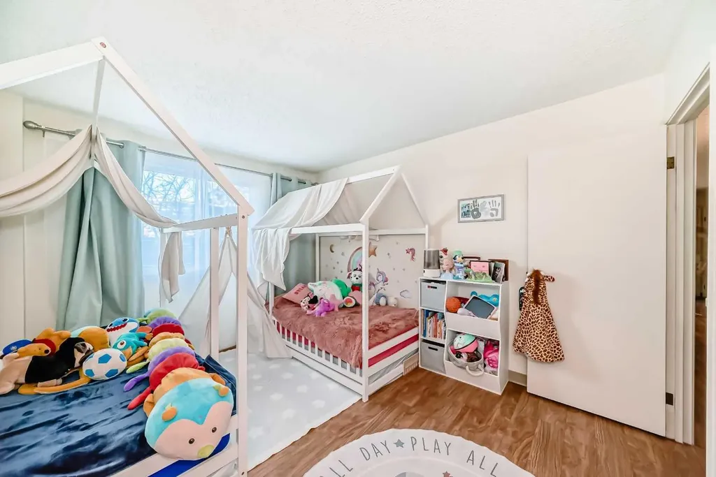 315 Southampton Drive SW Calgary AB T2W2T6