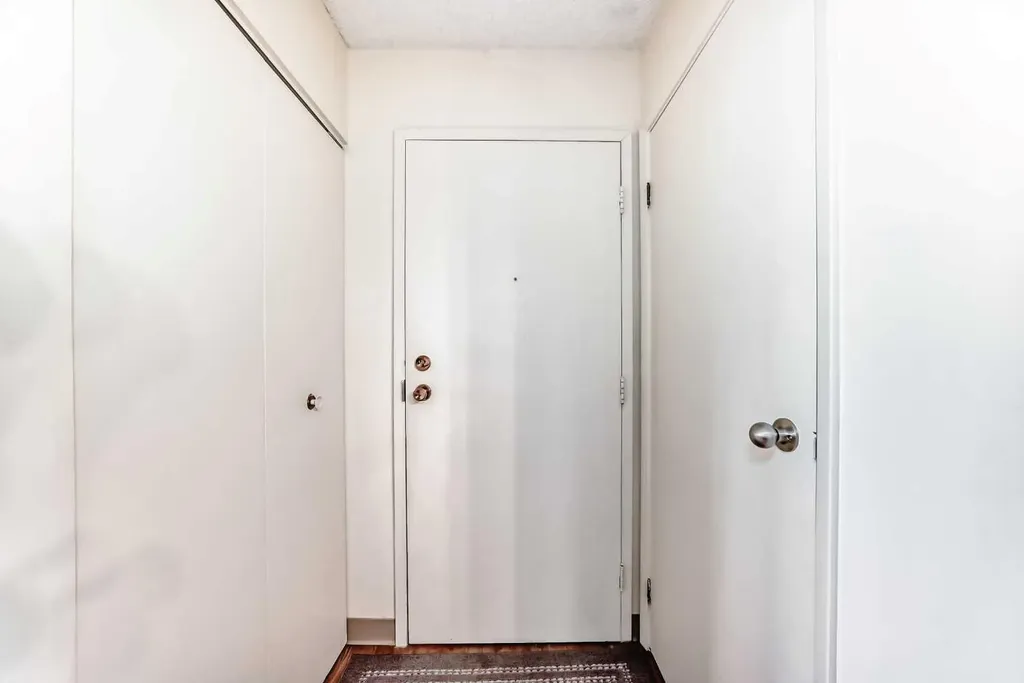 315 Southampton Drive SW Calgary AB T2W2T6