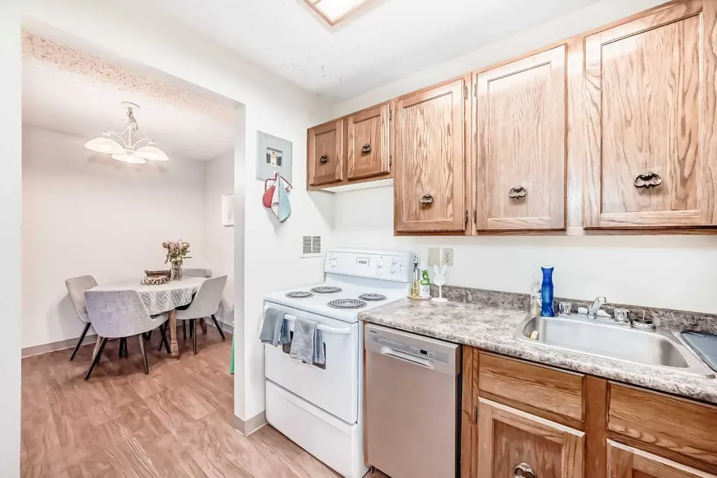 315 Southampton Drive SW Calgary AB T2W2T6