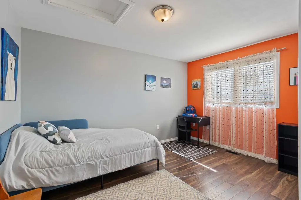 110 Pleasant Drive Paradise Valley AB T0B 3R0