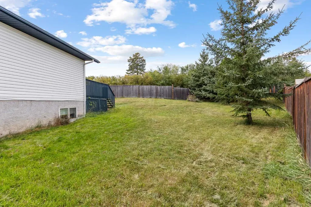 110 Pleasant Drive Paradise Valley AB T0B 3R0