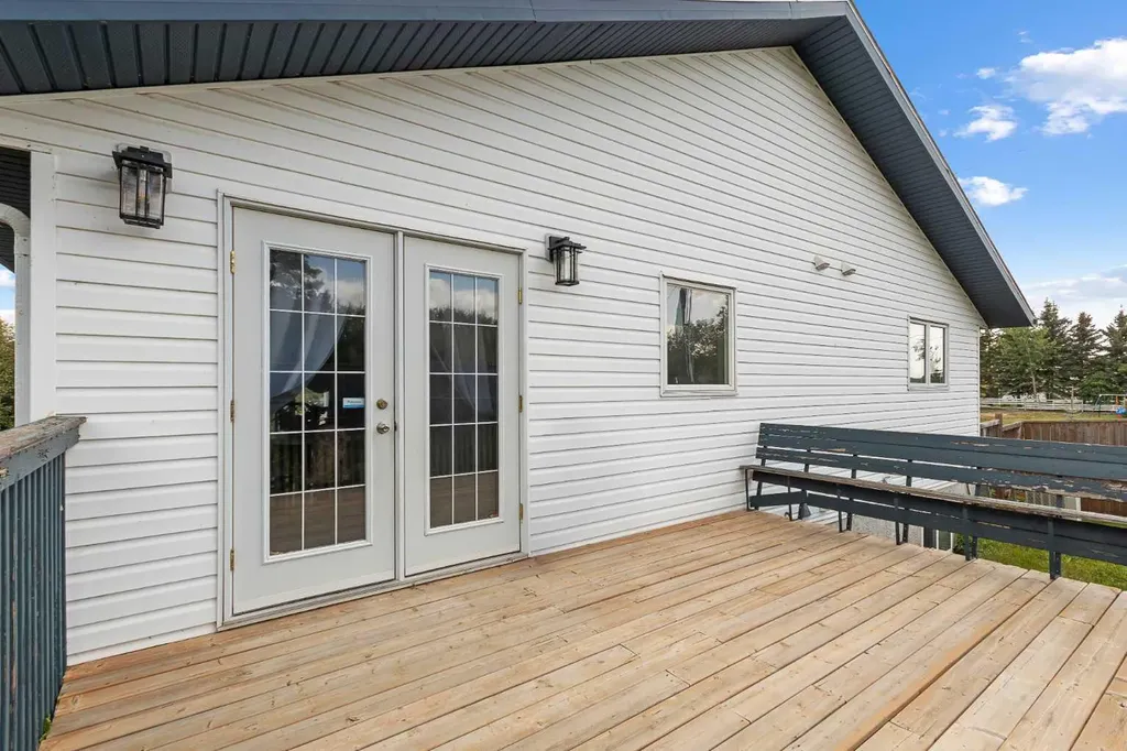 110 Pleasant Drive Paradise Valley AB T0B 3R0