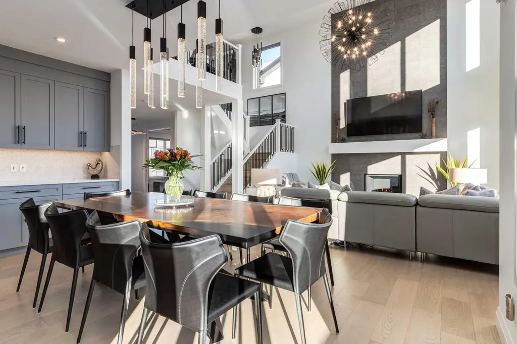 13 Timberline Court SW Calgary AB T3H 6C8