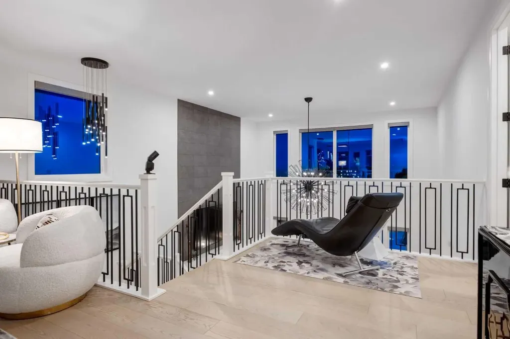 13 Timberline Court SW Calgary AB T3H 6C8