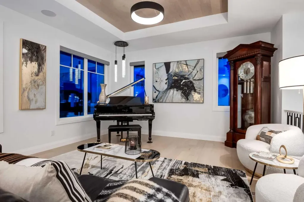 13 Timberline Court SW Calgary AB T3H 6C8