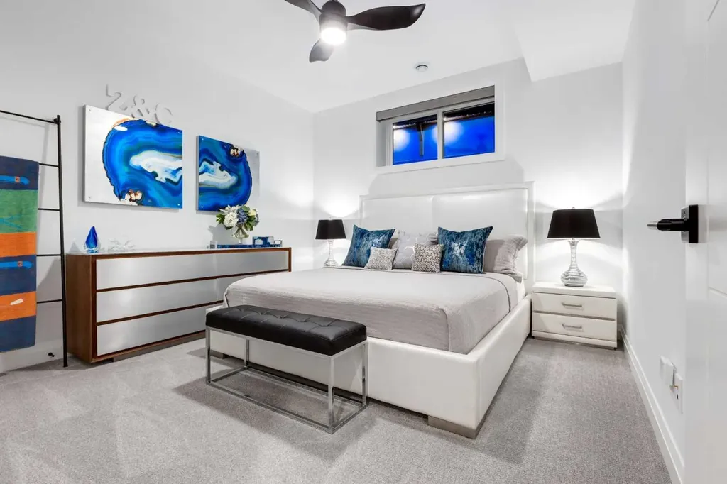 13 Timberline Court SW Calgary AB T3H 6C8