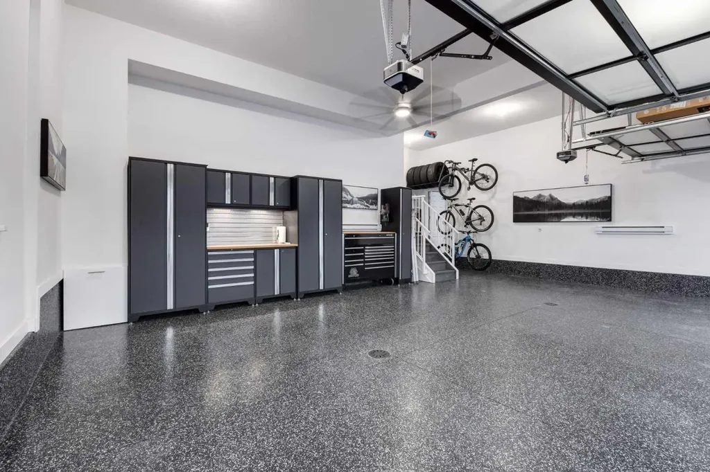 13 Timberline Court SW Calgary AB T3H 6C8