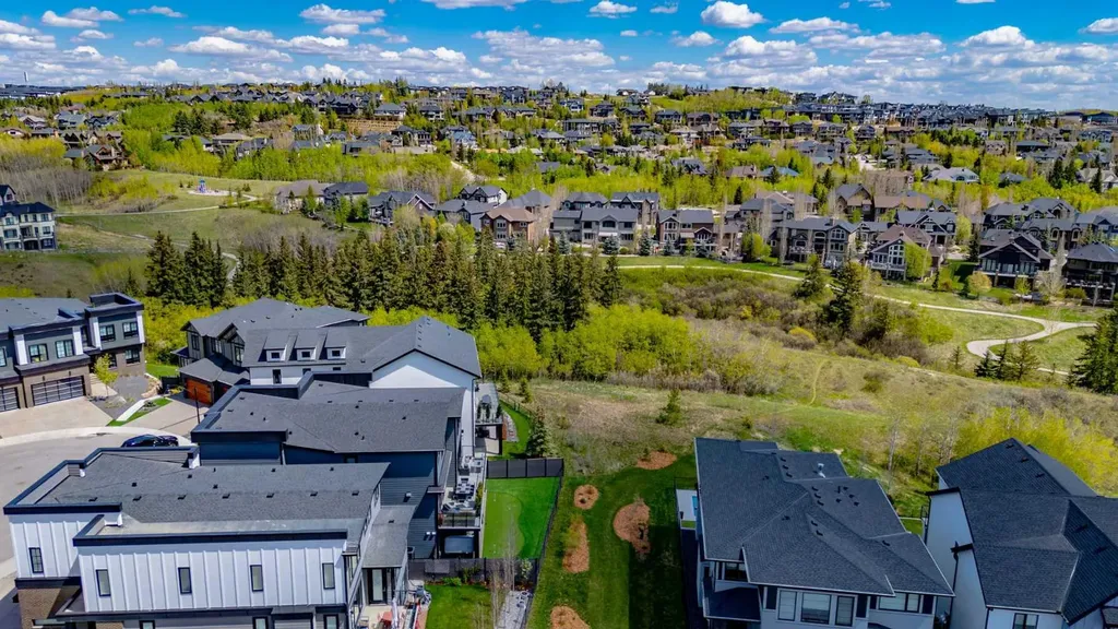 13 Timberline Court SW Calgary AB T3H 6C8
