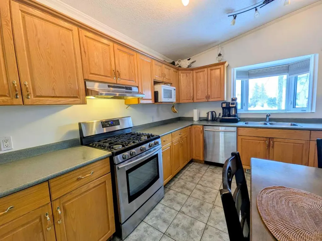 4624 51 Street Rycroft AB T0H3A0