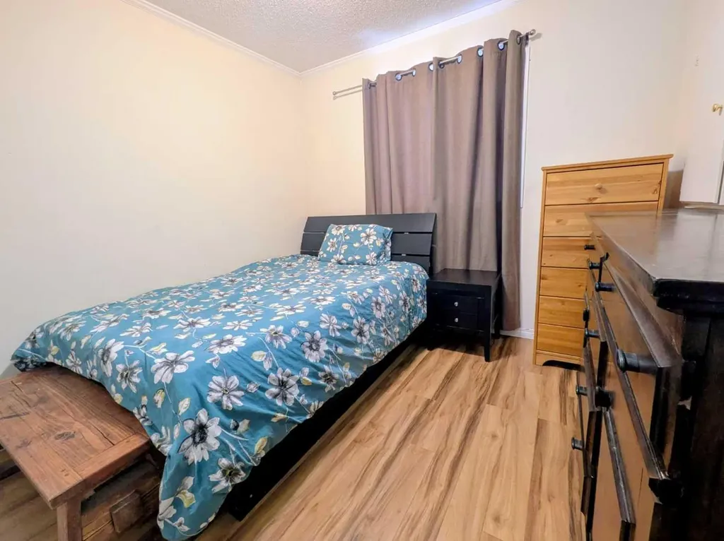 4624 51 Street Rycroft AB T0H3A0