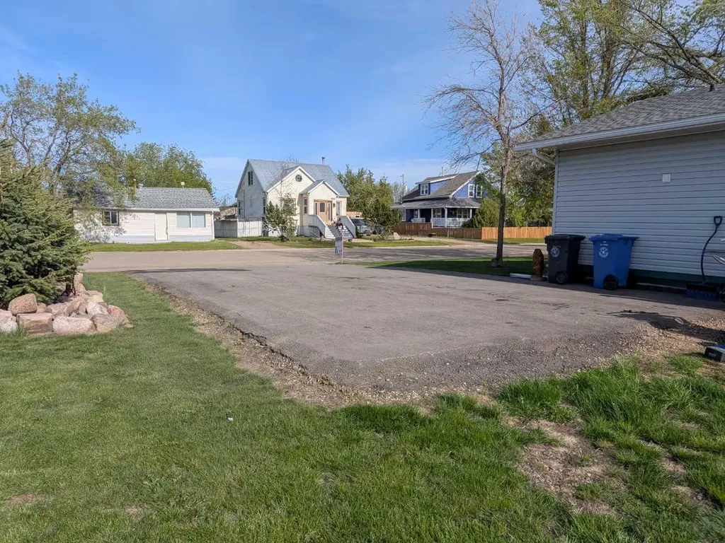 4624 51 Street Rycroft AB T0H3A0