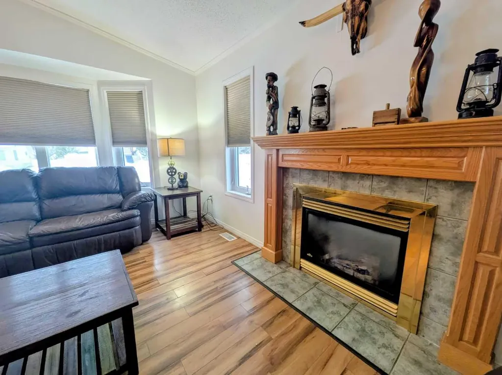4624 51 Street Rycroft AB T0H3A0