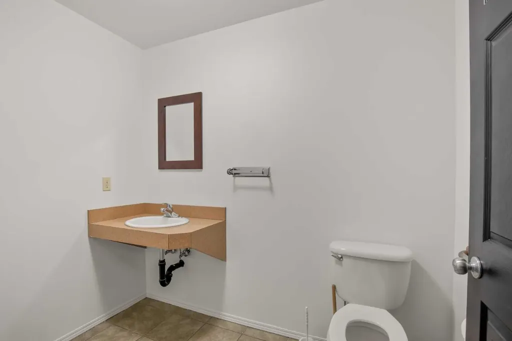 100 Kent Street Red Deer AB T4P 4E5