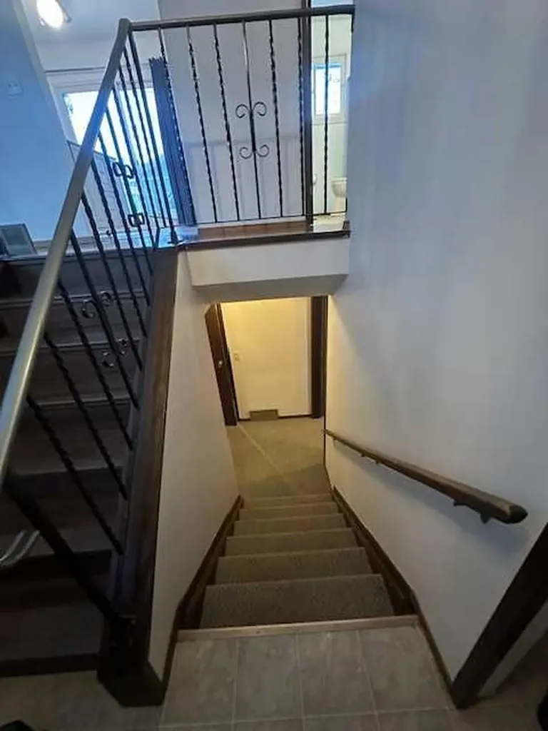 110 4 Avenue E Oyen AB T0J 2J0