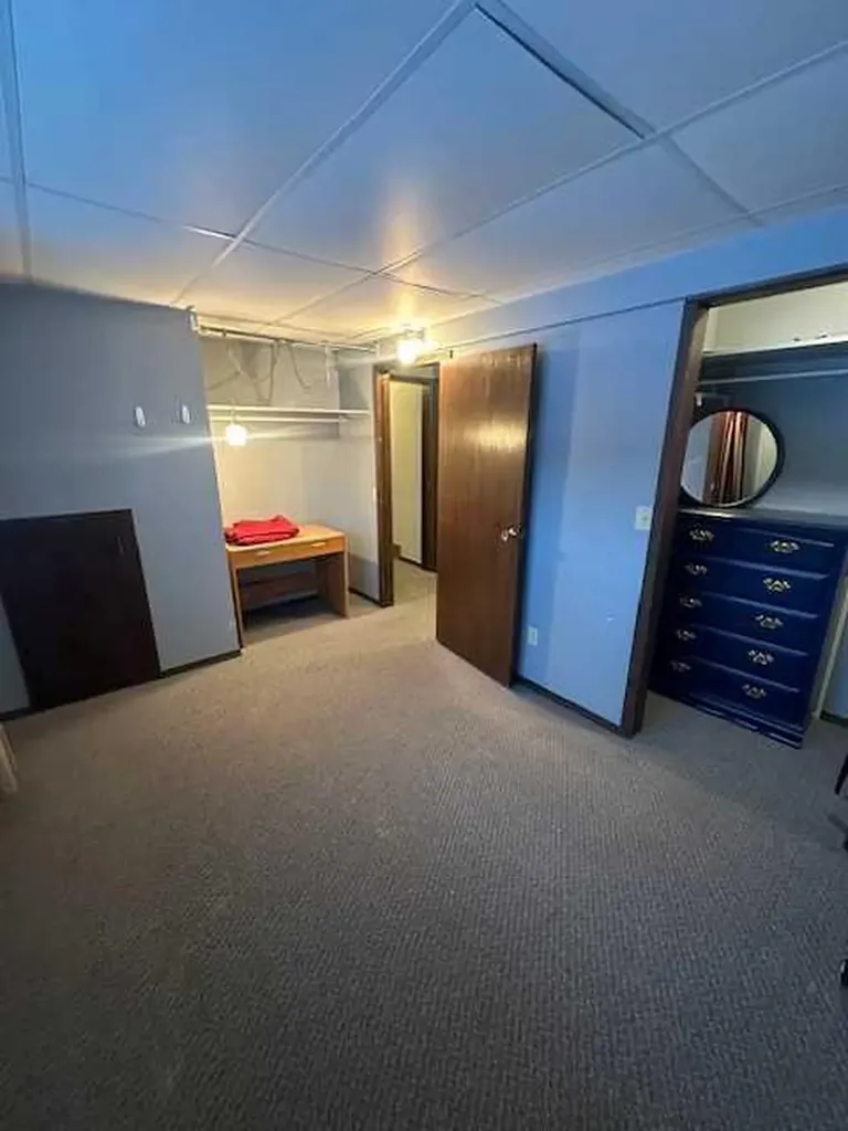 110 4 Avenue E Oyen AB T0J 2J0
