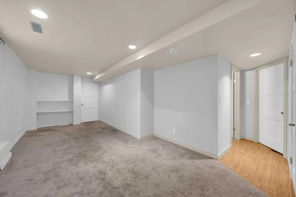 49 Beacham Way NW Calgary AB T3K 1R7