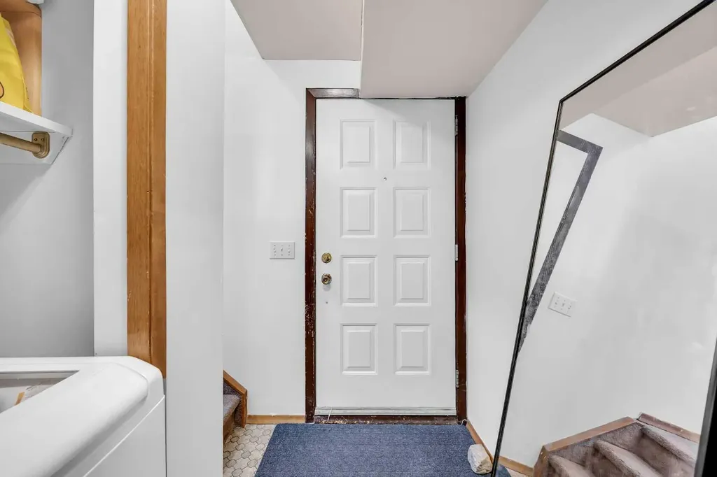 49 Beacham Way NW Calgary AB T3K 1R7