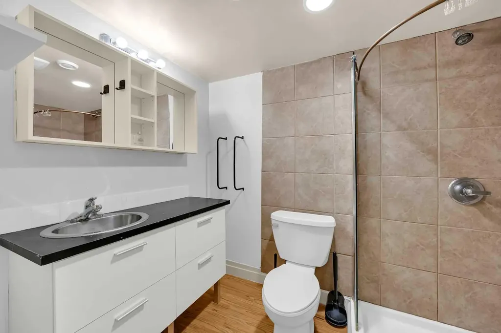 49 Beacham Way NW Calgary AB T3K 1R7