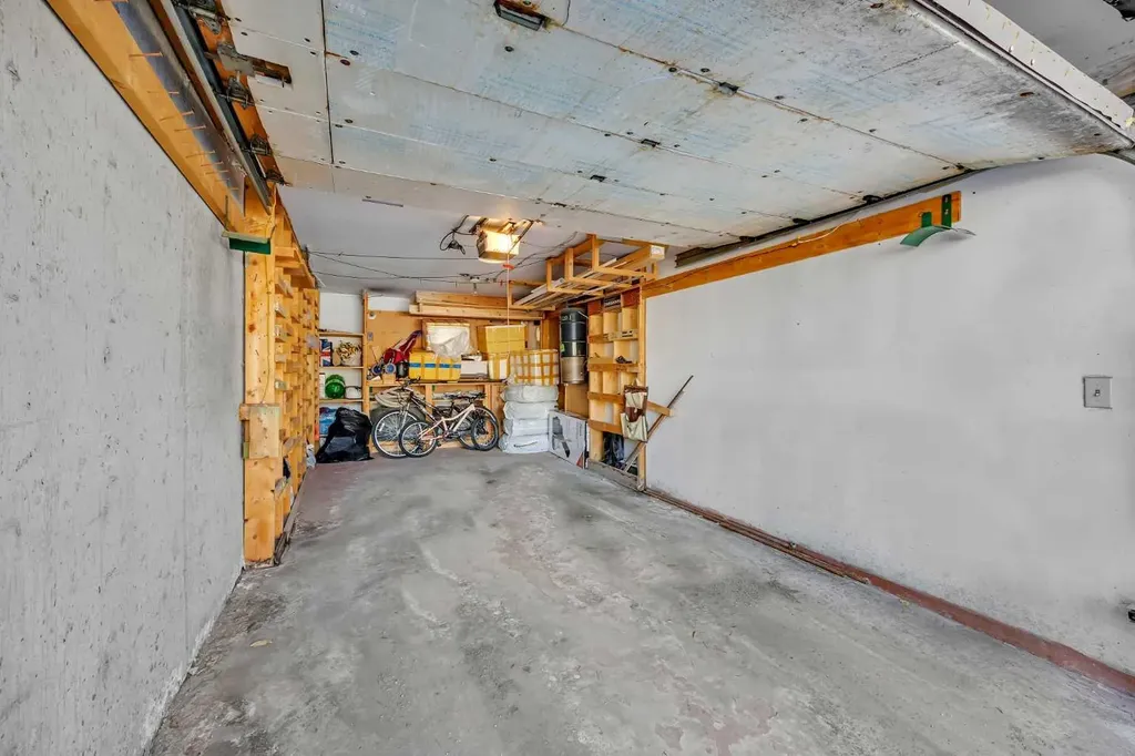 49 Beacham Way NW Calgary AB T3K 1R7