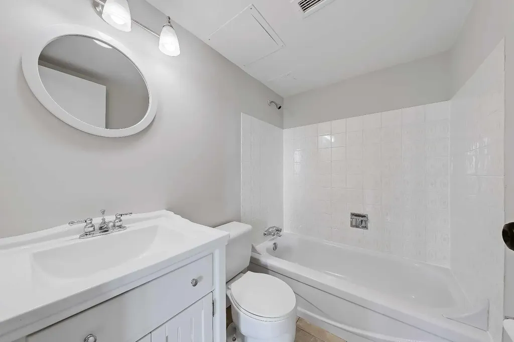 4944 Dalton Drive NW Calgary AB T3A 2E6