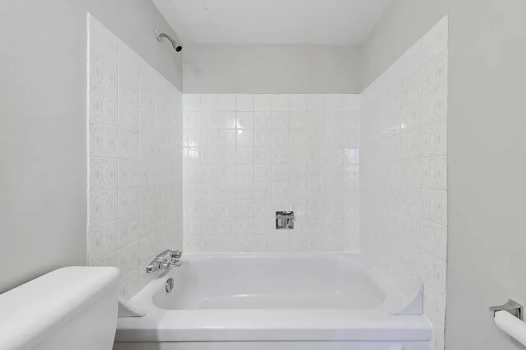 4944 Dalton Drive NW Calgary AB T3A 2E6