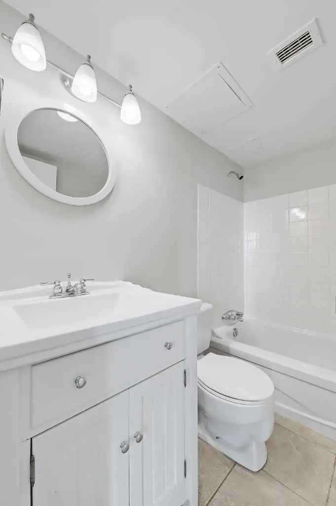 4944 Dalton Drive NW Calgary AB T3A 2E6