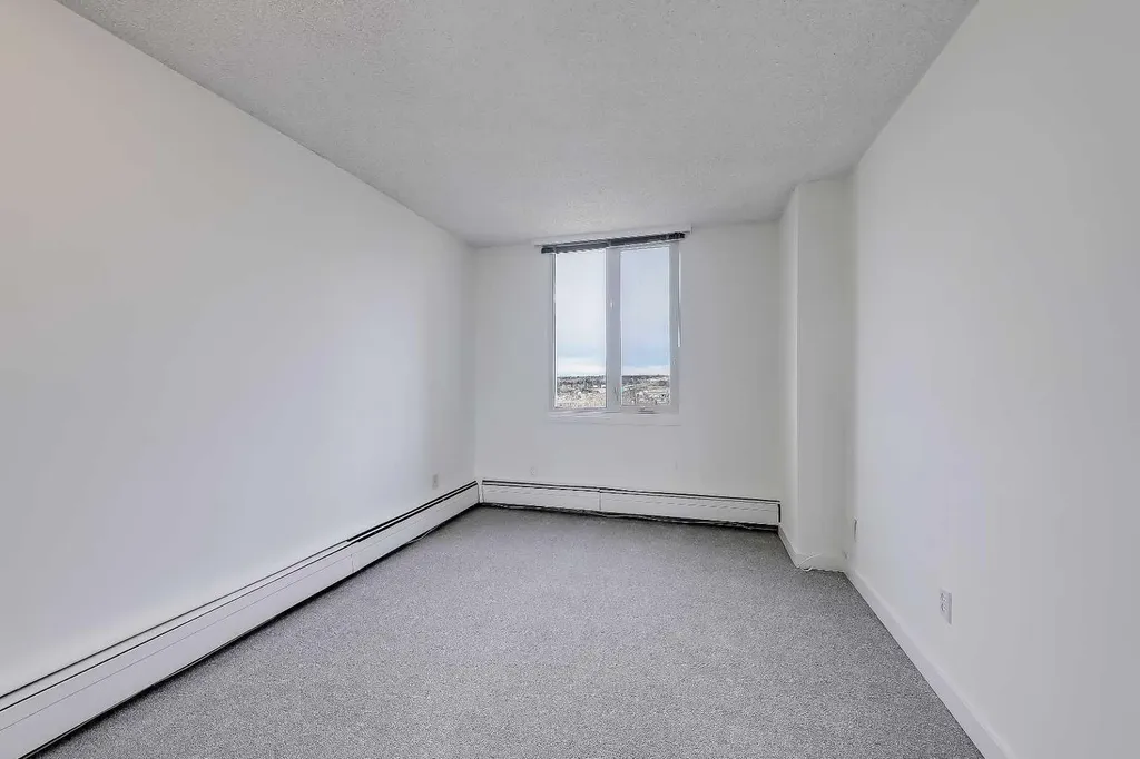 4944 Dalton Drive NW Calgary AB T3A 2E6