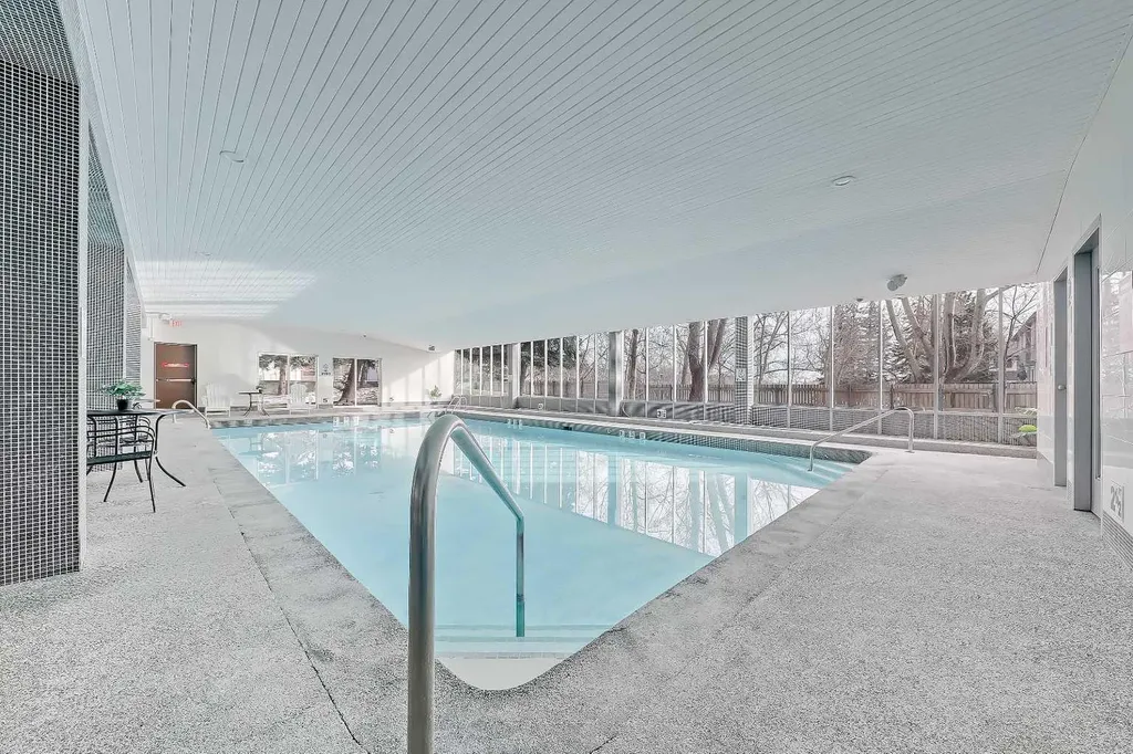 4944 Dalton Drive NW Calgary AB T3A 2E6