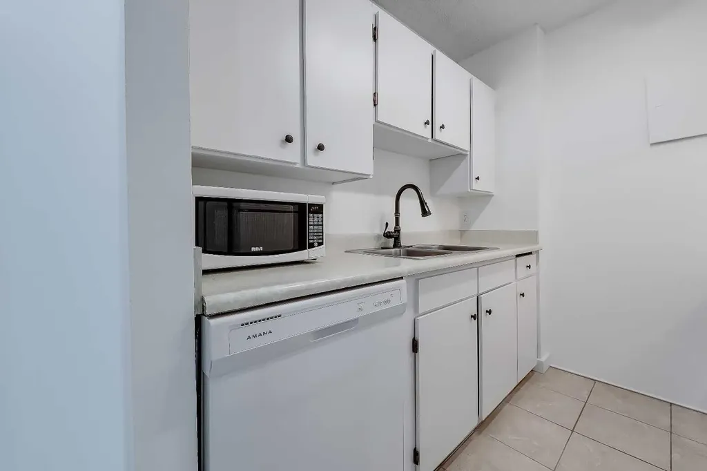 4944 Dalton Drive NW Calgary AB T3A 2E6