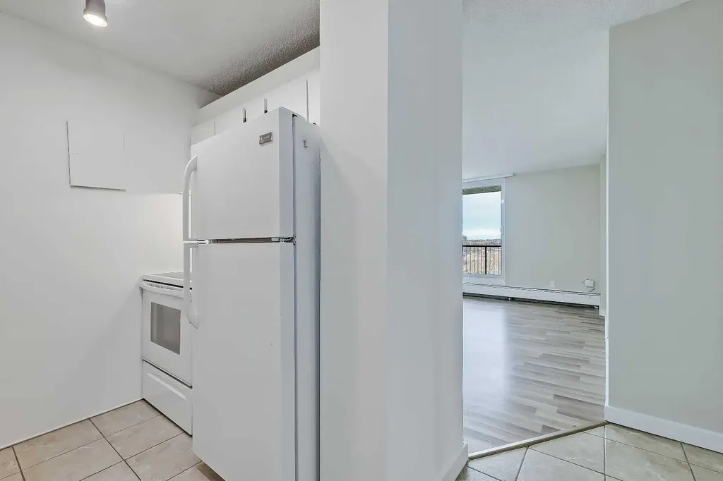 4944 Dalton Drive NW Calgary AB T3A 2E6