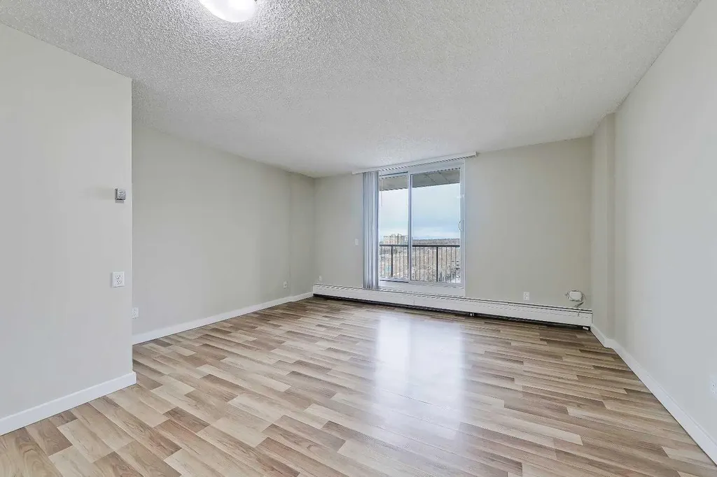 4944 Dalton Drive NW Calgary AB T3A 2E6