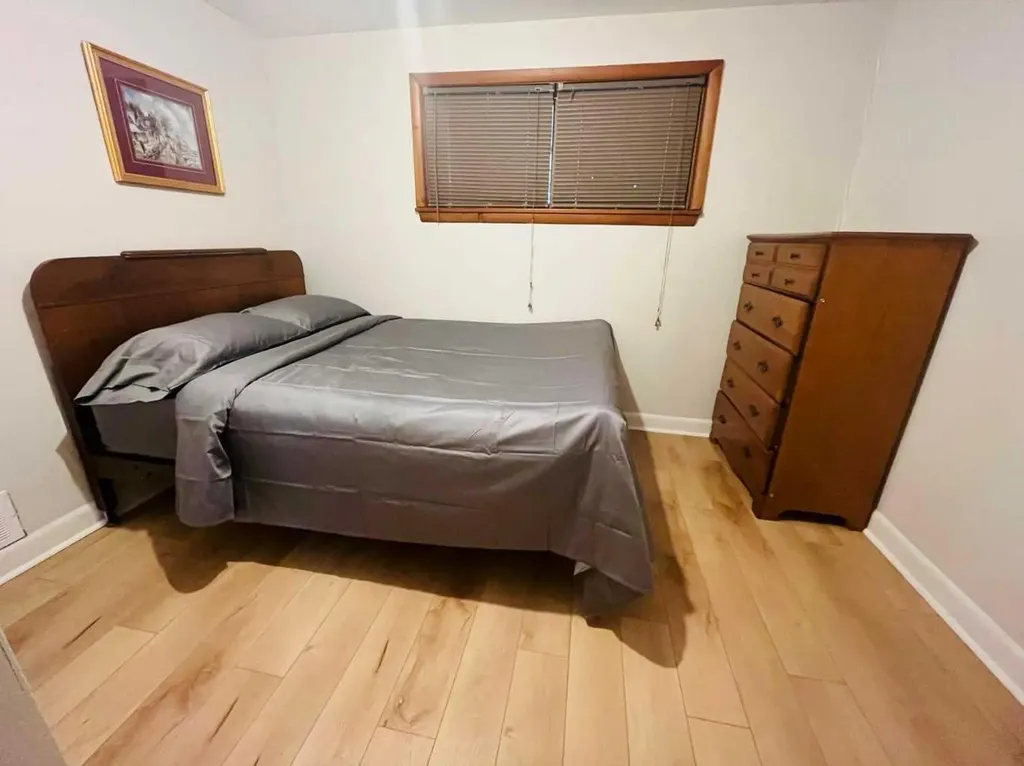 105 2 Avenue NE Sundre AB T0M 1X0