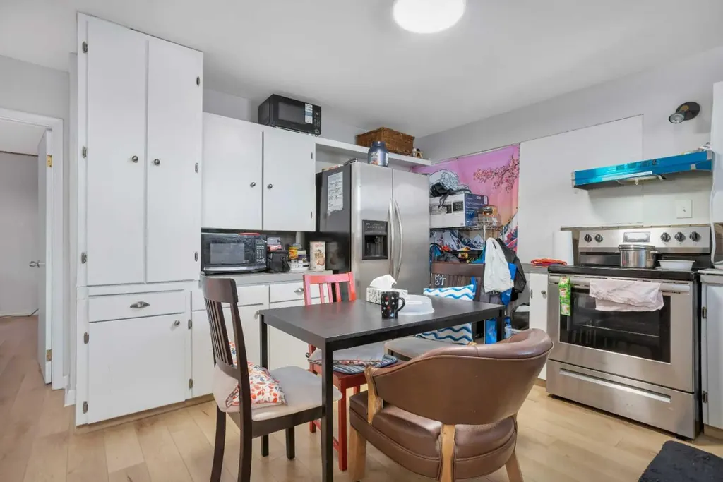 105 2 Avenue NE Sundre AB T0M 1X0
