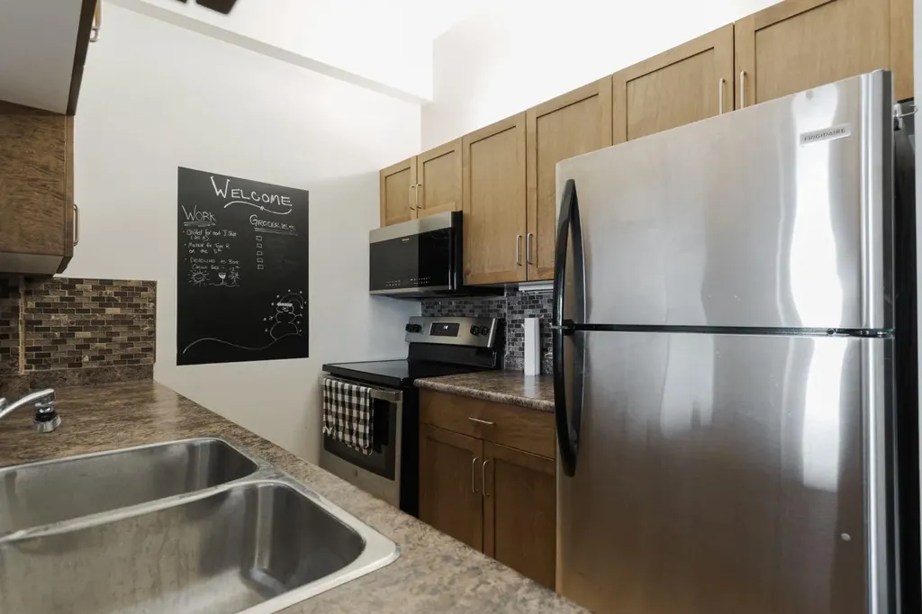 8026 Franklin Avenue Fort Mcmurray AB T9H 5K3
