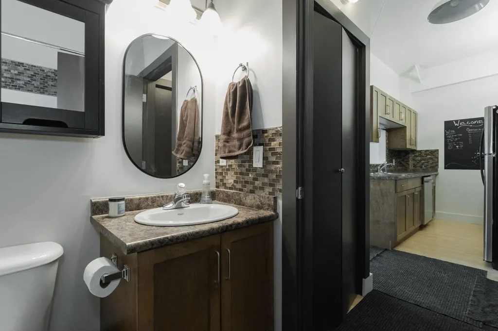 8026 Franklin Avenue Fort Mcmurray AB T9H 5K3