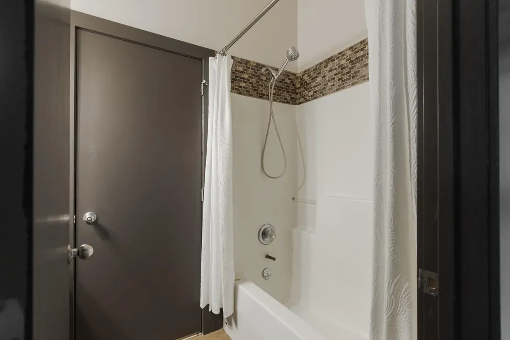 8026 Franklin Avenue Fort Mcmurray AB T9H 5K3
