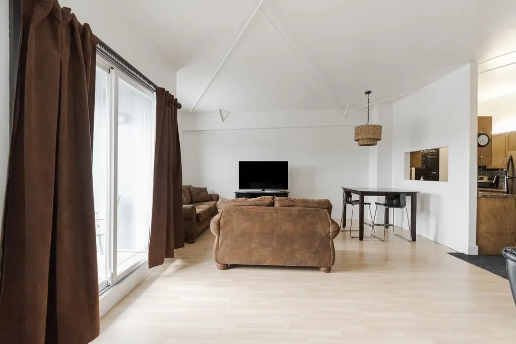8026 Franklin Avenue Fort Mcmurray AB T9H 5K3