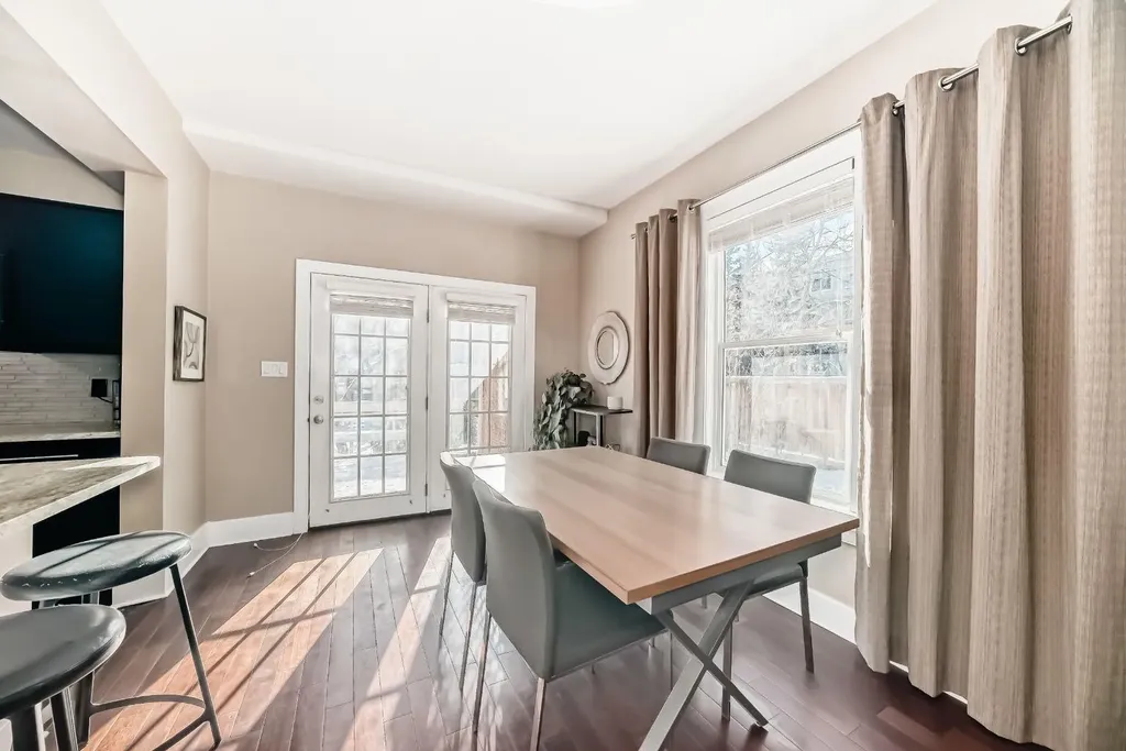 2125 36 Avenue SW Calgary AB T2T 2H1