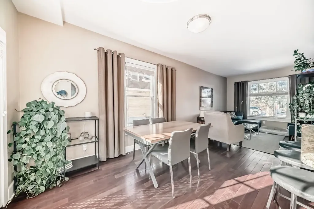 2125 36 Avenue SW Calgary AB T2T 2H1