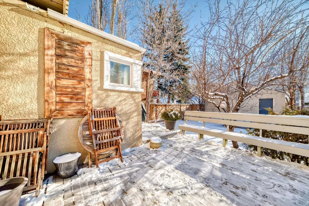 2125 36 Avenue SW Calgary AB T2T 2H1