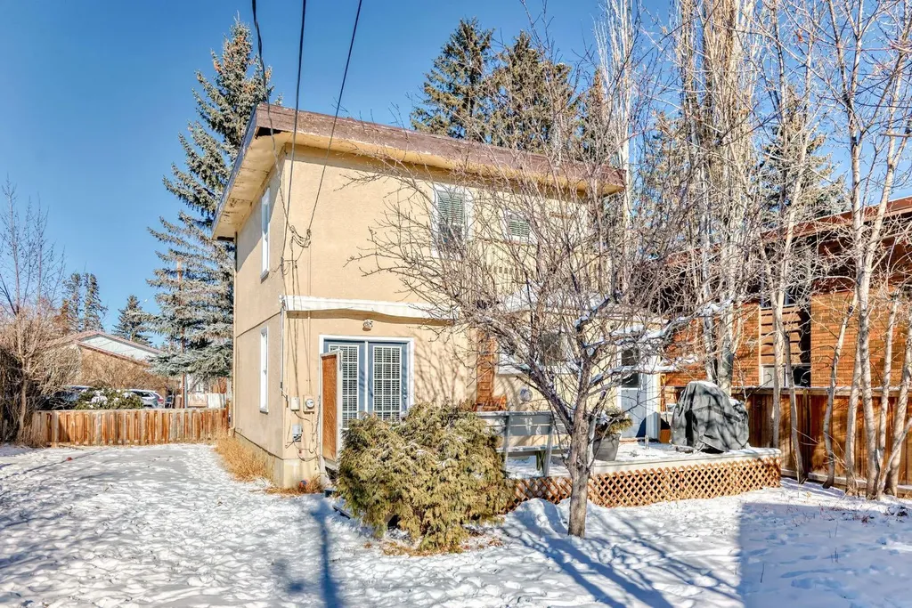 2125 36 Avenue SW Calgary AB T2T 2H1