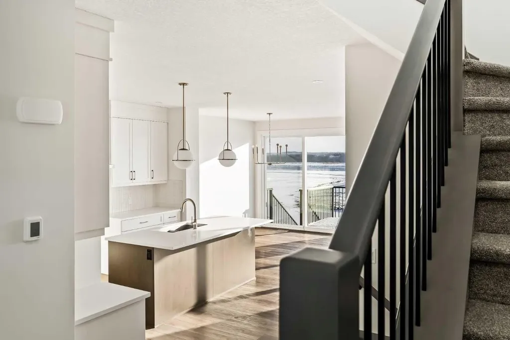 27 Setonvista Grove SE Calgary AB T3M 3L8