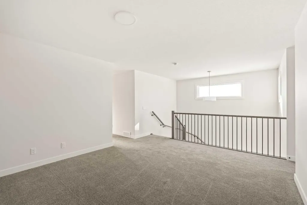 27 Setonvista Grove SE Calgary AB T3M 3L8