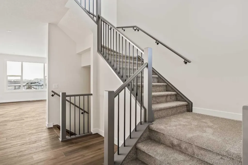 27 Setonvista Grove SE Calgary AB T3M 3L8