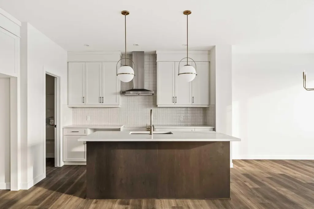 27 Setonvista Grove SE Calgary AB T3M 3L8