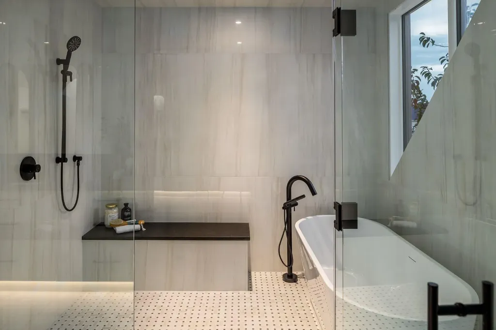 2920 Toronto Crescent NW Calgary AB T2N 3W2